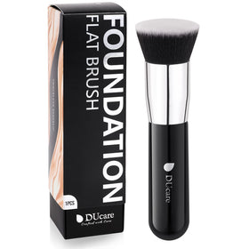 DUcare Kabuki Foundation Brush front view with black bristles