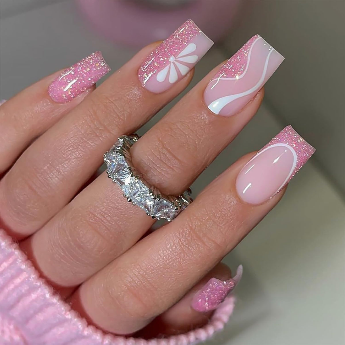 DZPGUONIZ Medium Hot Pink Press On Nails front view with flower design