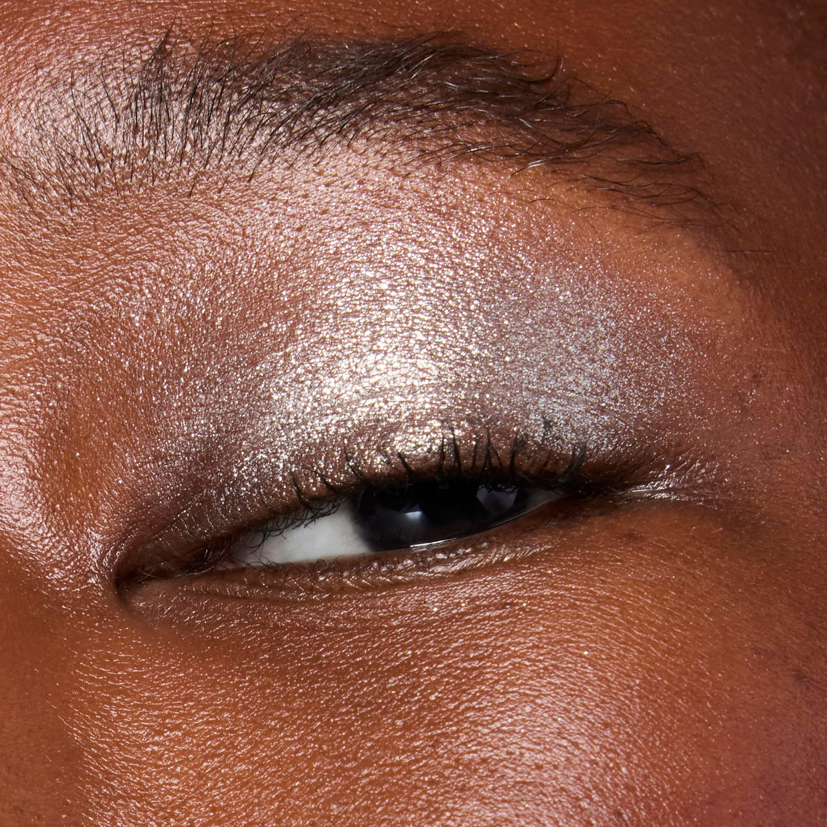 e.l.f. Fine As Fleck Glitter Eyeshadow White Hot close-up of glitter