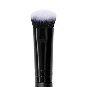 e.l.f. Tap & Blend Concealer Brush showing soft, dense bristles
