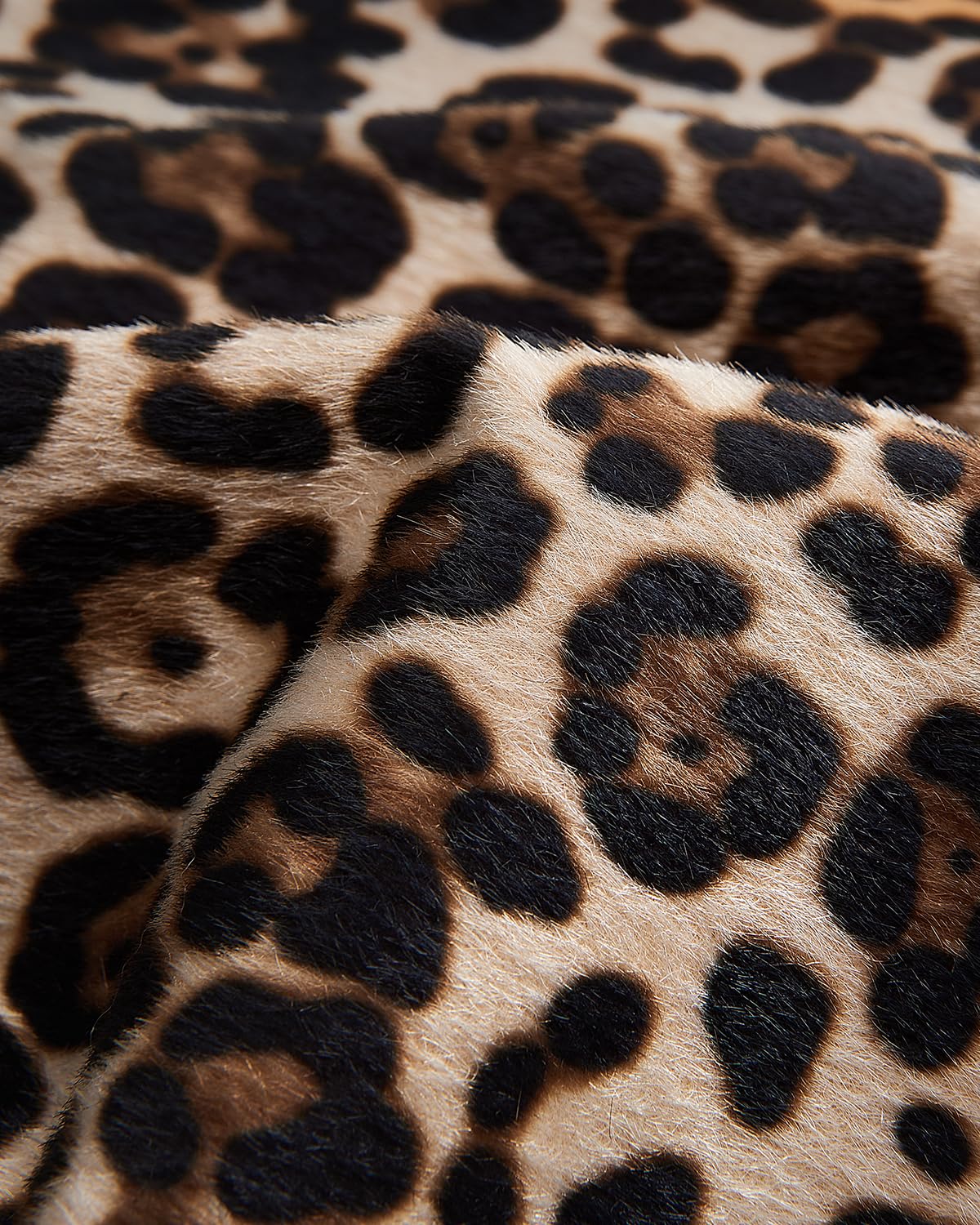 EACHY Travel Makeup Bag Leopard Print side view