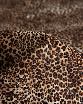 EACHY Travel Makeup Bag Leopard Print with makeup items