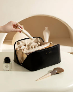 EACHY Travel Makeup Bag packaging display