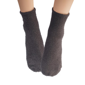 Earth Therapeutics Aloe Socks with Aloe Vera and Vitamin E label