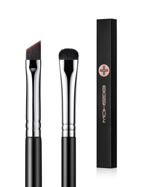 EIGSHOW Angled Eyeliner Brush front view with fine bristles