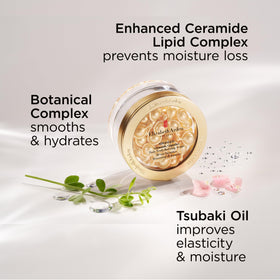 Elizabeth Arden Advanced Ceramide Capsules in hand