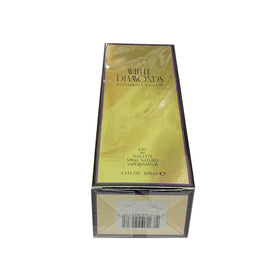 Elizabeth Taylor White Diamonds Eau de Toilette with floral background