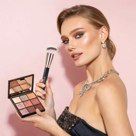 ENERGY Makeup Brush Set in lifestyle setting