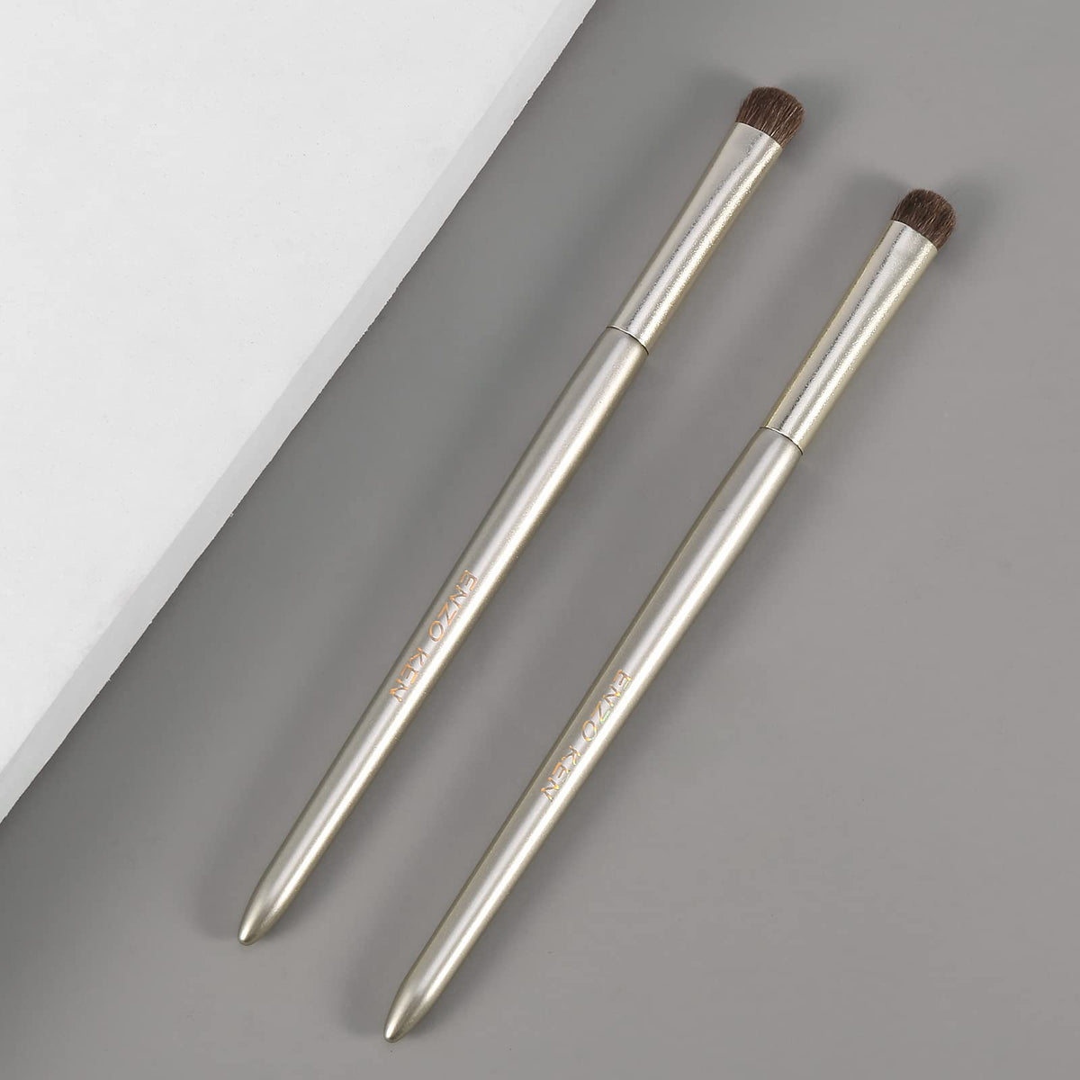 ENZO KEN Eye Shadow Brush with packaging
