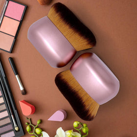 EOICCEOH Extra Large Kabuki Makeup Brush being used for body makeup application