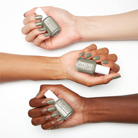 essie Natural Connection Nail Polish brush for easy application