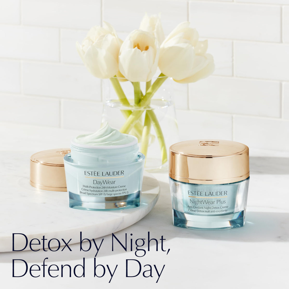 Estée Lauder DayWear Moisturiser application on skin