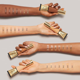 Estée Lauder Futurist Hydra Rescue Foundation 2N2 Buff showing packaging