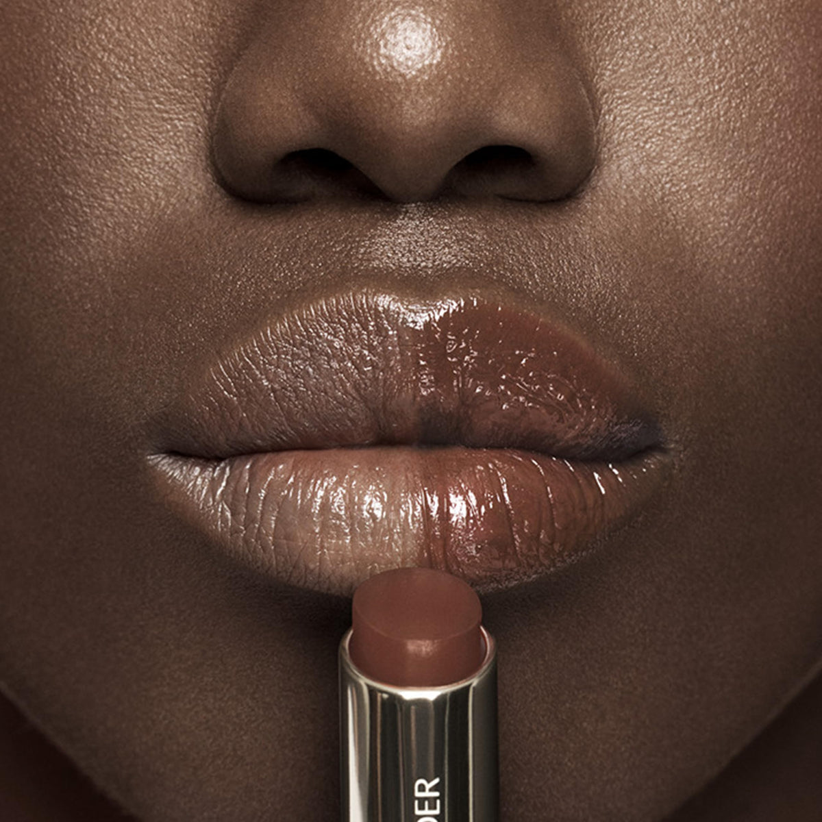 Estée Lauder Futurist HydraPlump Tinted Lip Balm 704 Clove Cushion packaging