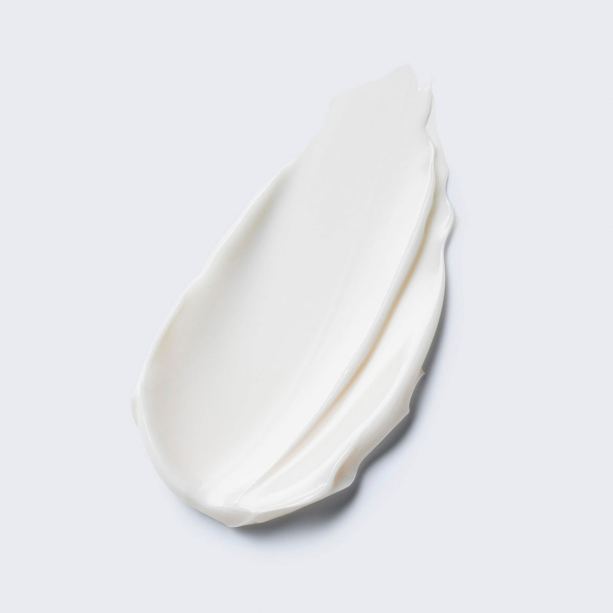 Estée Lauder Resilience Night Cream lifestyle scene on vanity