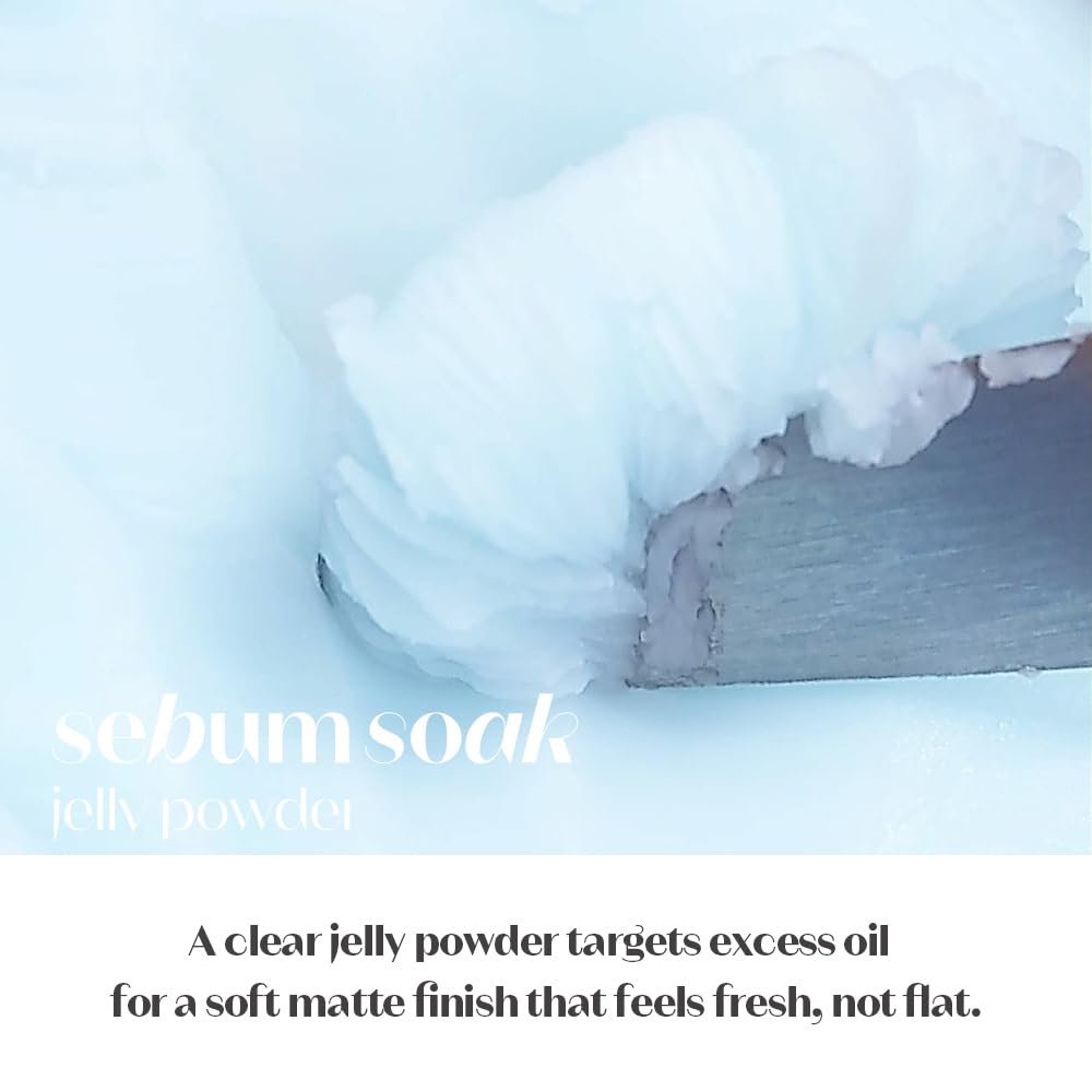 ETUDE Sebum Soak Jelly Pressed Powder lifestyle scene with model