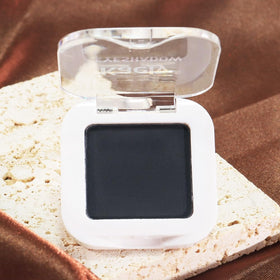 evpct Eye Shadow Palette with creamy powders in compact