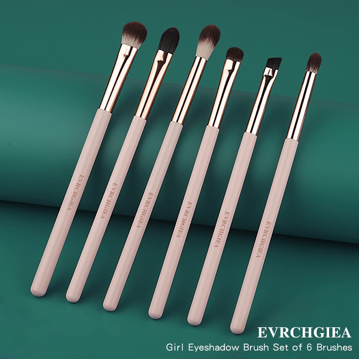 EVRCHGIEA Eye Makeup Brush Set in use on model