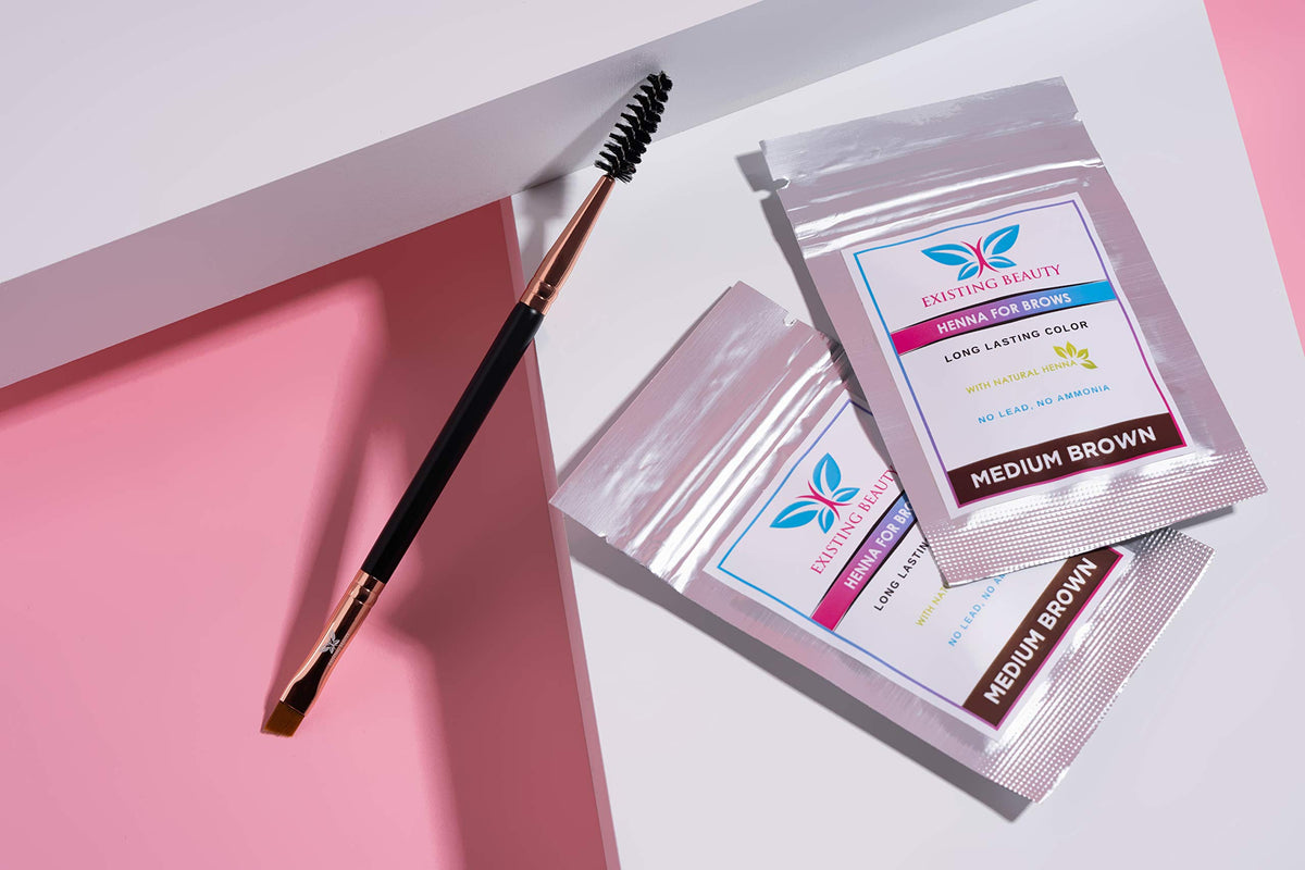 Existing Beauty Henna Eyebrow Brush in use on eyebrows