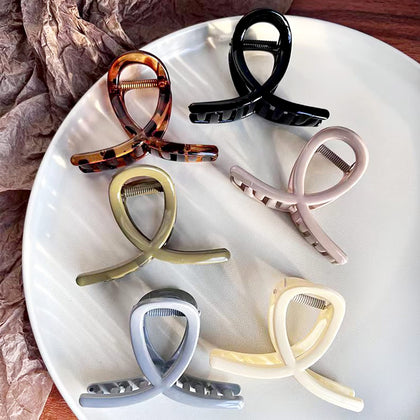 FAELBATY Medium Size Hair Claw Clip in black