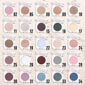 FeiCuiYun Glitter Shimmer Eye Shadow Palette in a compact case