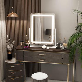 FENNIO Vanity Mirror close-up of sturdy construction