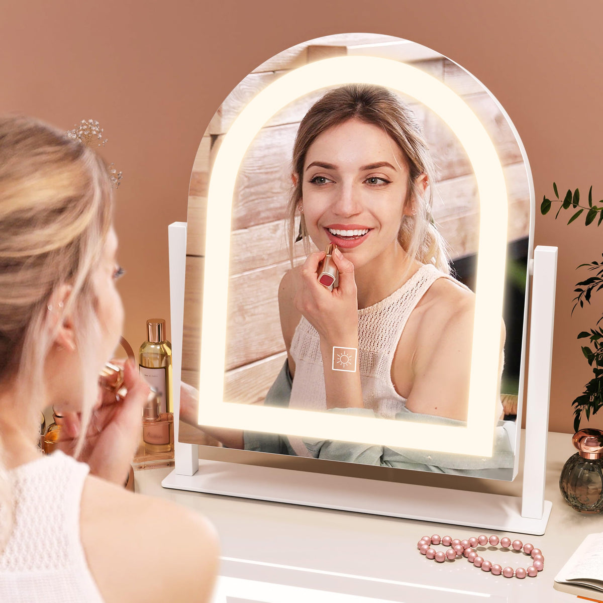 FENNIO Vanity Mirror with 10X magnification detail
