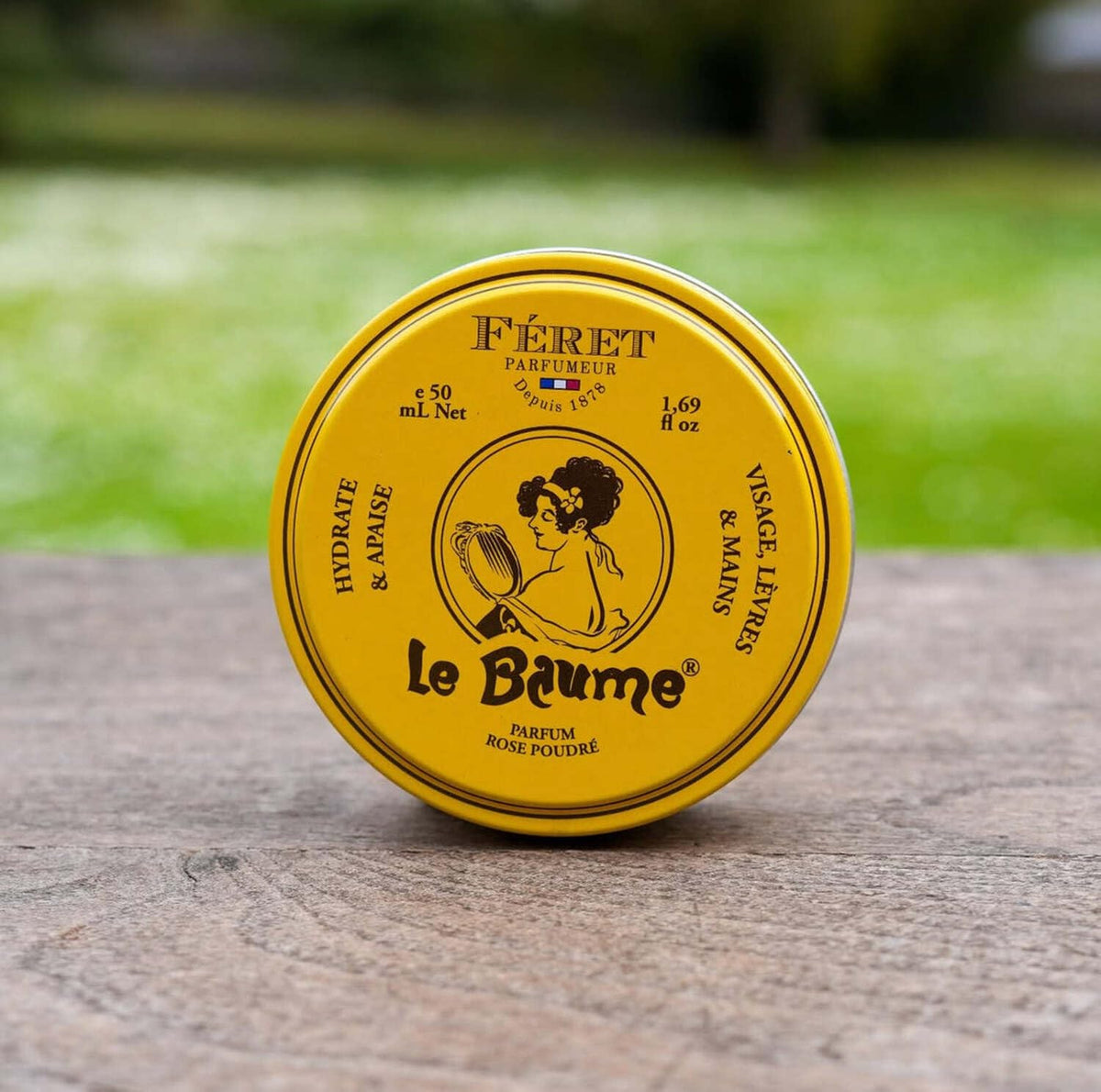 Feret Parfumeur balm texture close-up on skin