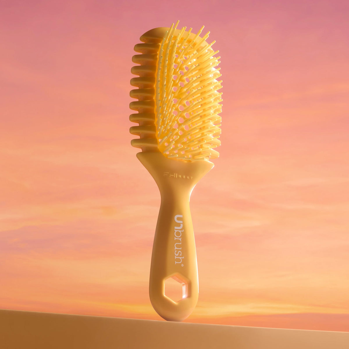 FHI Heat UNbrush Curl Detangling Brush packaging