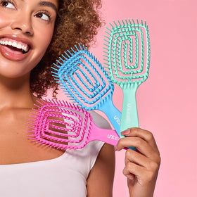 FHI Heat UNbrush Flex Detangling Brush with packaging