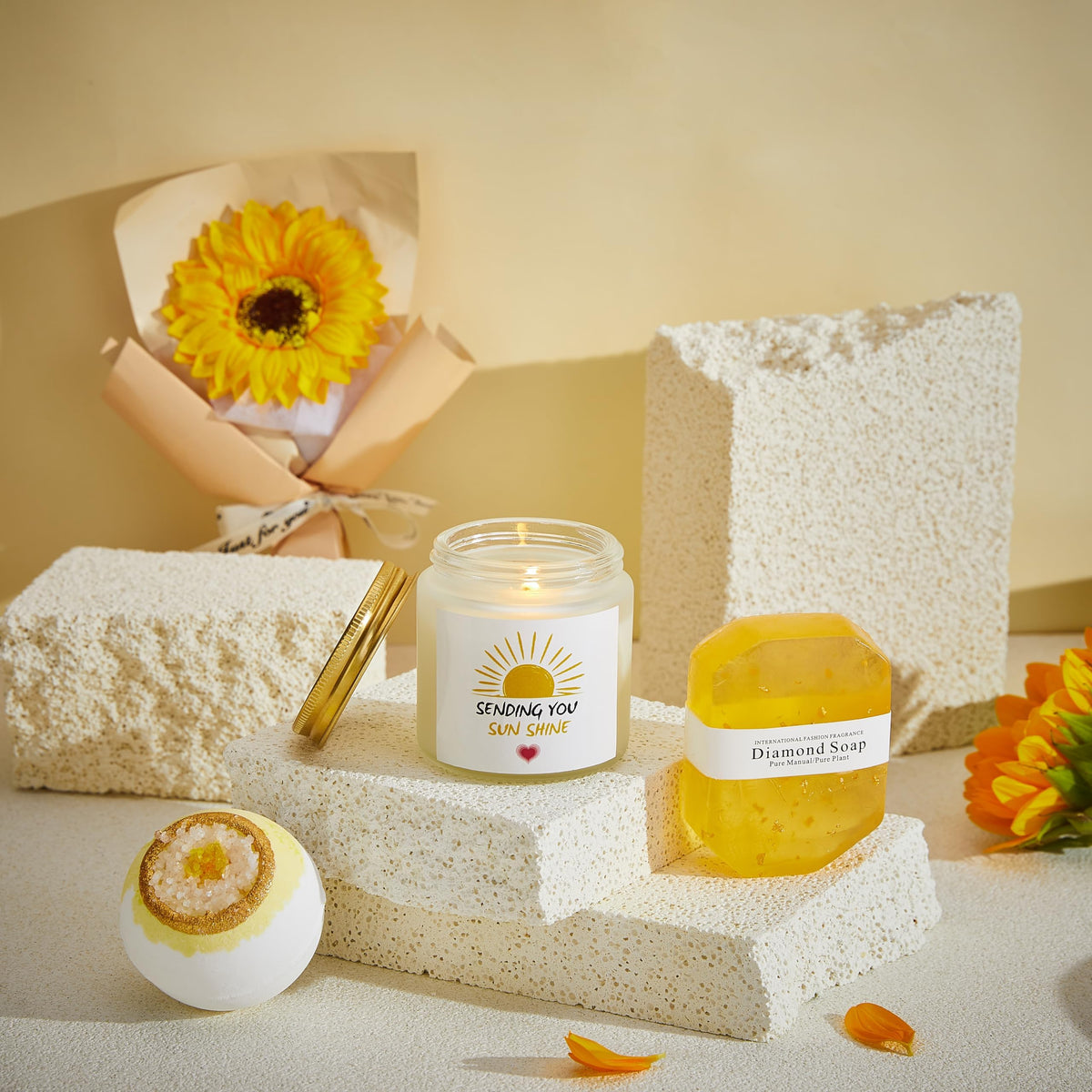 FndAsxa aromatherapy candles in the gift basket