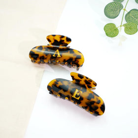 Fohufo Tortoise Shell Initial Hair Clip in velvet bag