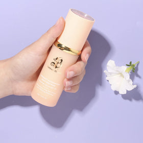 Forever Bloom Bio Mimic Foundation in lifestyle setting