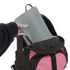Fouews Silicone Heat Resistant Mat Pouch showing its skid proof design