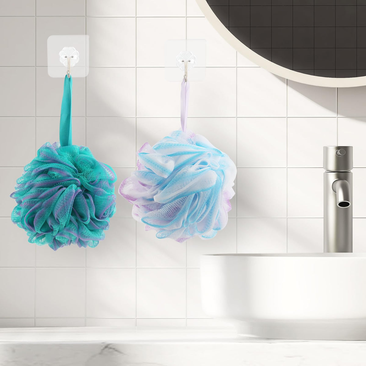 Fu Store loofah sponge creating foam with shower gel