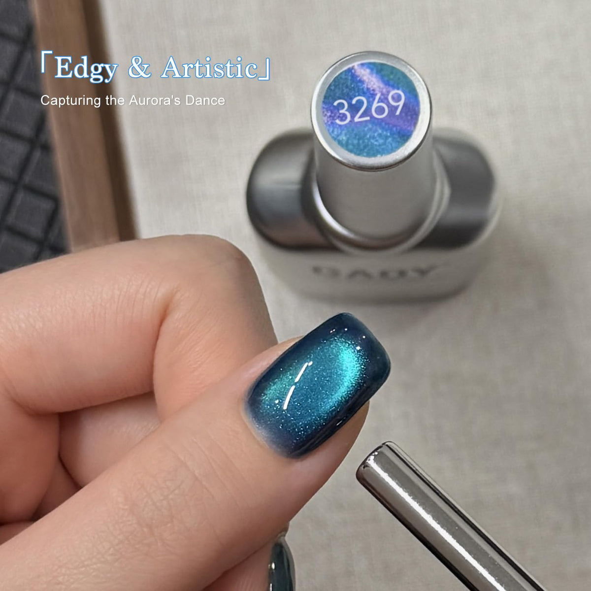 GAOY Blue Cat Eye Gel Nail Polish with cat eye magnet