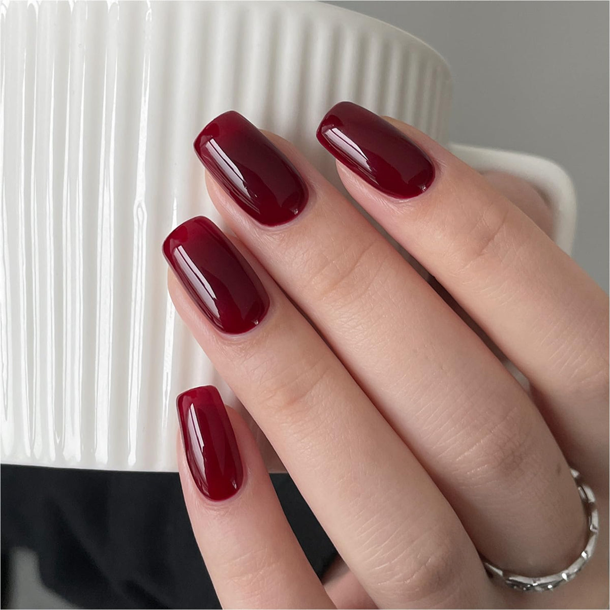 GAOY Jelly Red Gel Nail Polish 16ml Rich Burgundy front view