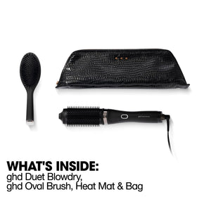 ghd Duet Blowdry brush with styling bristles close-up