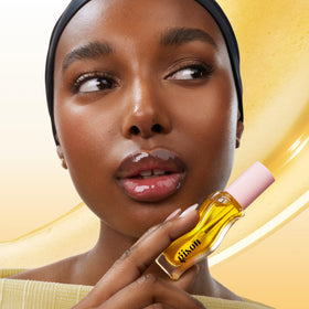 Gisou Honey Infused Lip Oil applicator close-up