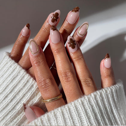 Glamnetic Press On Nails Short Almond full kit front view