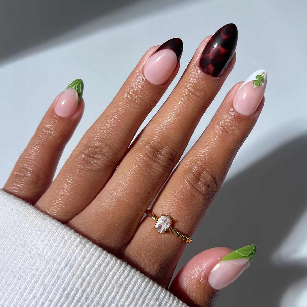 Glamnetic Press On Nails Short Almond full kit front view