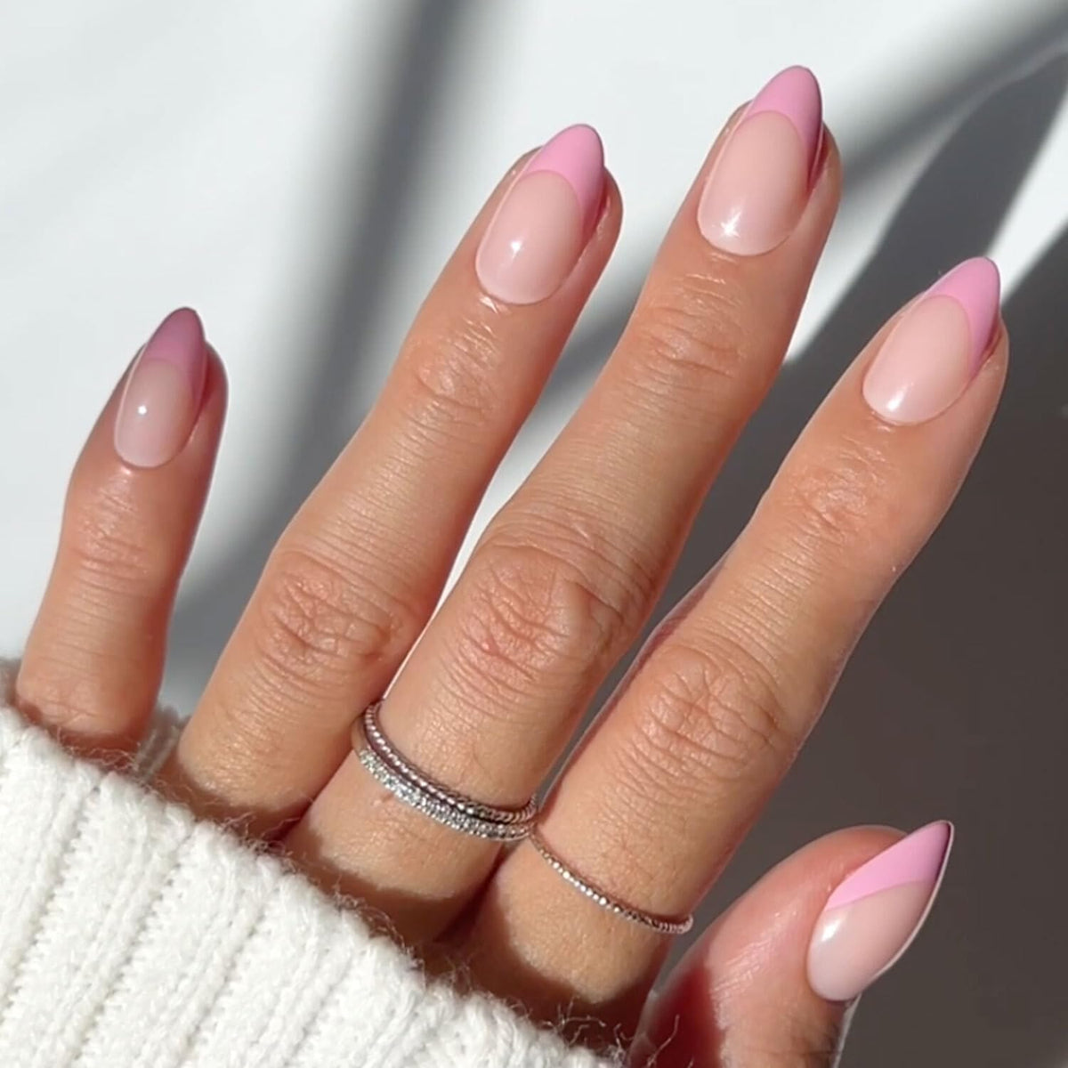 Glamnetic Press On Nails Short Almond full kit packaging