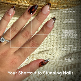 Glamnetic Press On Nails Short Almond full kit packaging