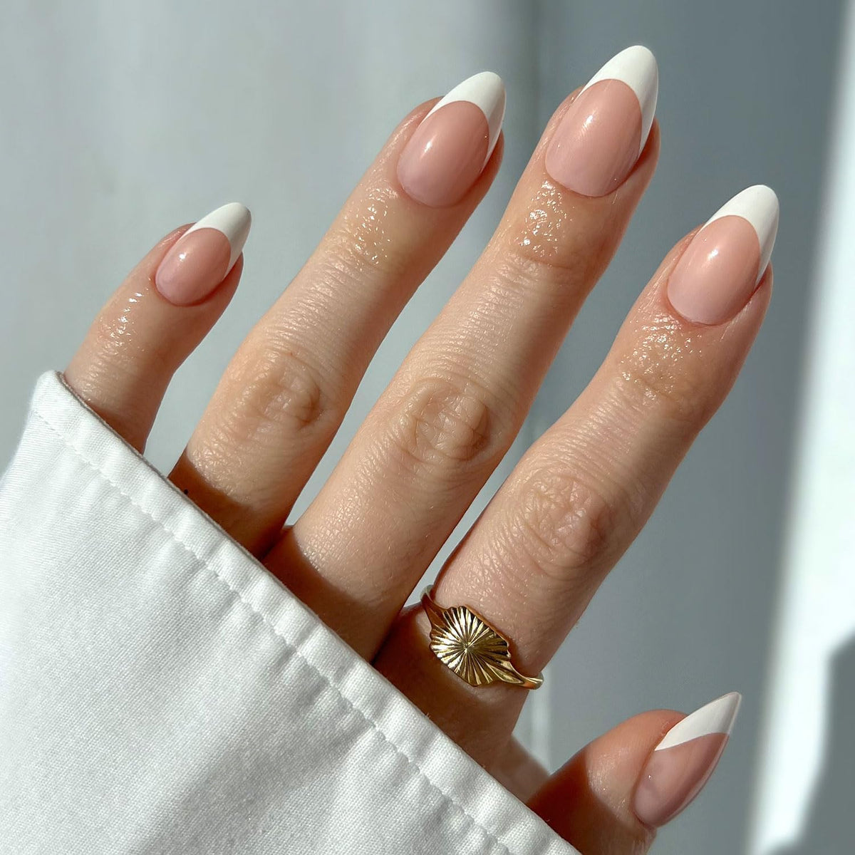 Glamnetic Press On Nails Short Almond glossy full kit packaging