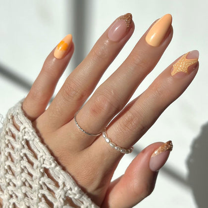 Glamnetic Press On Nails Short Almond Glossy full kit packaging
