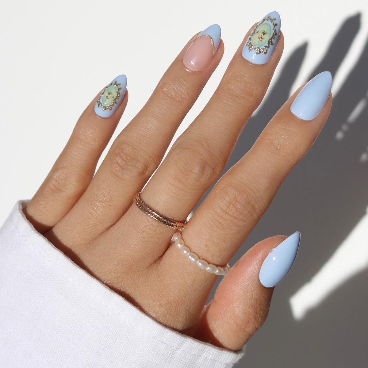 Glamnetic Press On Nails Short Almond glossy kit front view