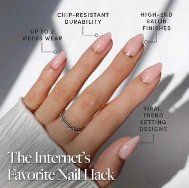 Glamnetic Press On Nails Short Almond Glossy storage box and accessories