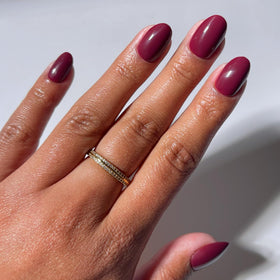 Glamnetic Press On Nails Short Oval Glossy Full Kit front view