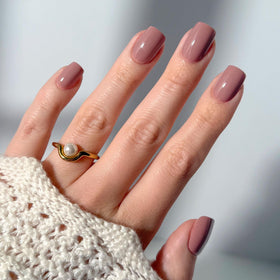 Glamnetic Press On Nails Short Squoval Glossy full kit front view