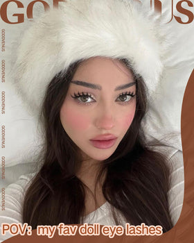 Goddvenus Wispy Bunny Manga Lash Clusters on model's eyes